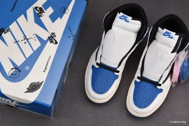 1 White Jordan Air and Travis Scott DH3227-105 Blue 0512